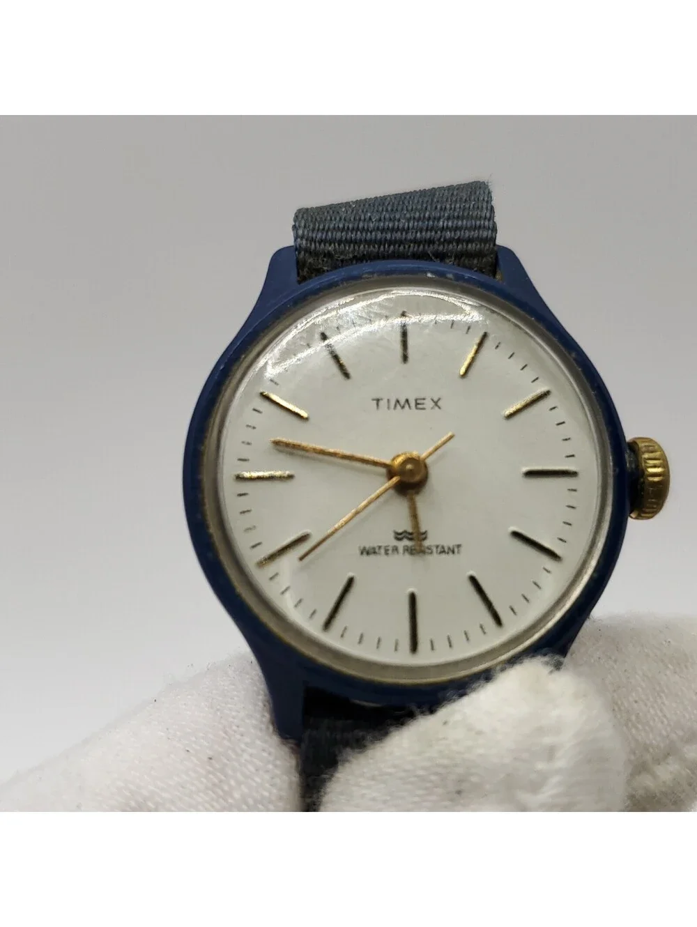 Vintage Timex Kids Mechanical Blue Watch 25mm Running